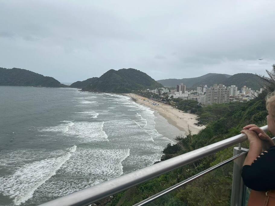 Ap Em Guaruja - 2 Quartos Com Dependencia Εξωτερικό φωτογραφία
